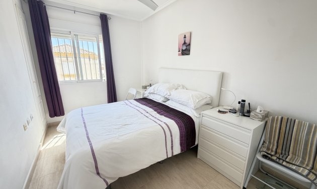 Resale - Townhouse -
Villamartín - Villamartin