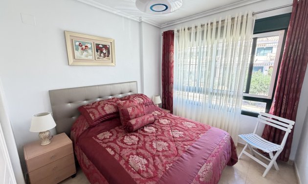 Reventa - Adosado -
Campoamor Golf