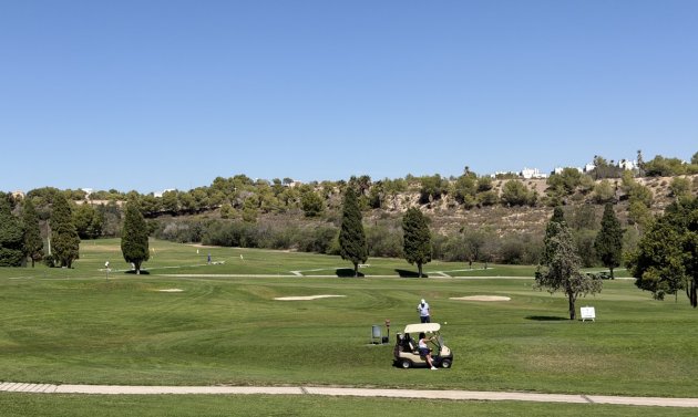 Reventa - Adosado -
Campoamor Golf