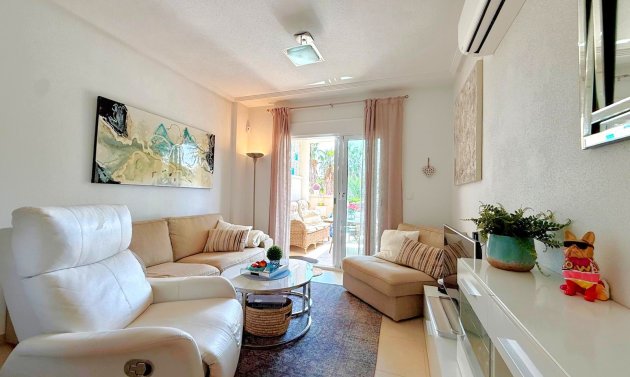 Resale - Apartament -
Orihuela Costa - Villamartín
