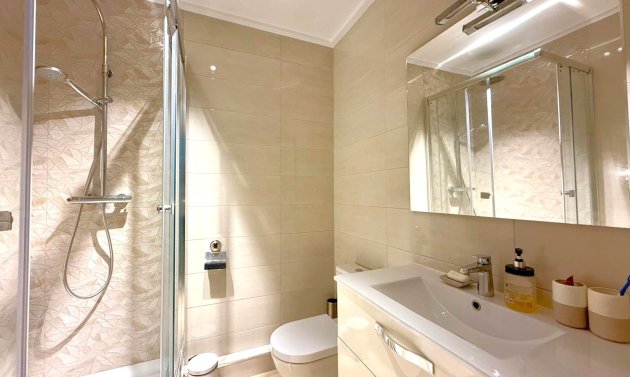 Resale - Apartament -
Orihuela Costa - Villamartín