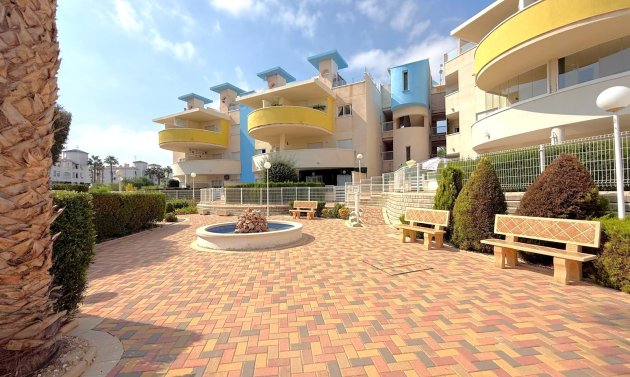 Resale - Apartament -
Orihuela Costa - Villamartín