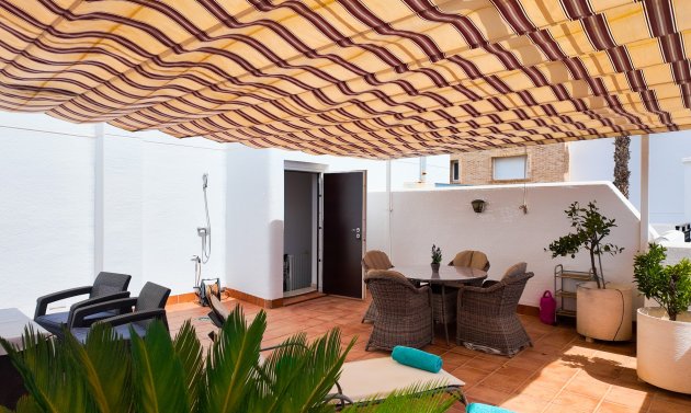 Wiederverkauf - Apartment - Top Floor -
Orihuela Costa - Villamartín