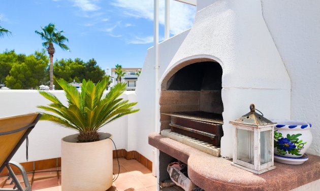 Wiederverkauf - Apartment - Top Floor -
Orihuela Costa - Villamartín