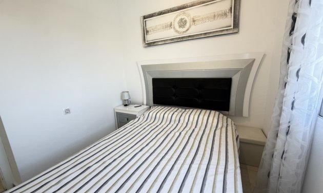 Resale - Apartment -
Cabo Roig