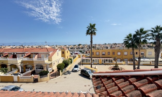 Resale - Apartment -
Cabo Roig