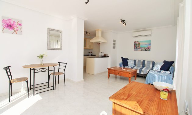 Reventa - Apartamento -
Villamartín - PAU 8