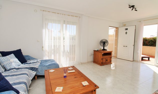 Reventa - Apartamento -
Villamartín - PAU 8