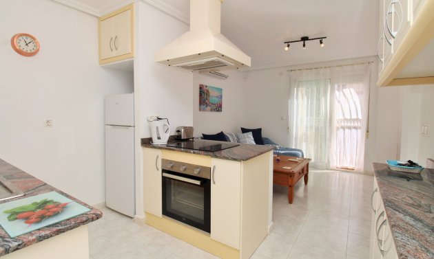 Reventa - Apartamento -
Villamartín - PAU 8