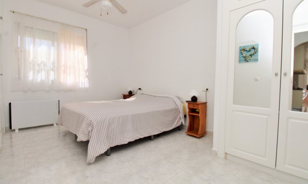 Reventa - Apartamento -
Villamartín - PAU 8