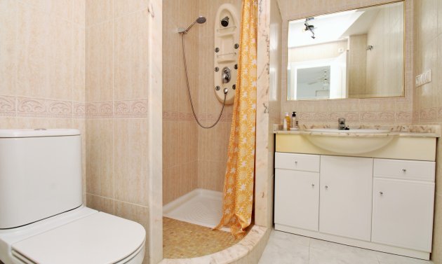 Reventa - Apartamento -
Villamartín - PAU 8