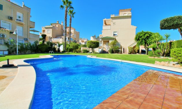Reventa - Apartamento -
Villamartín - PAU 8
