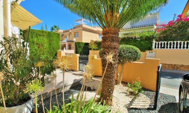 Återförsäljning - Lägenhet -
Villamartín - Los Dolses