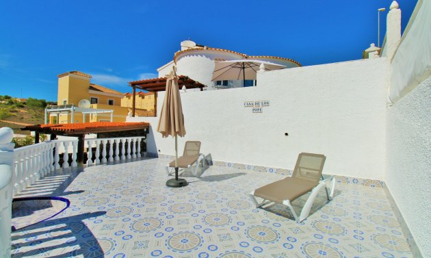 Återförsäljning - Villa -
Villamartín - Villamartin