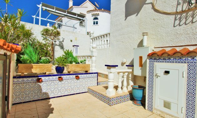 Återförsäljning - Villa -
Villamartín - Villamartin
