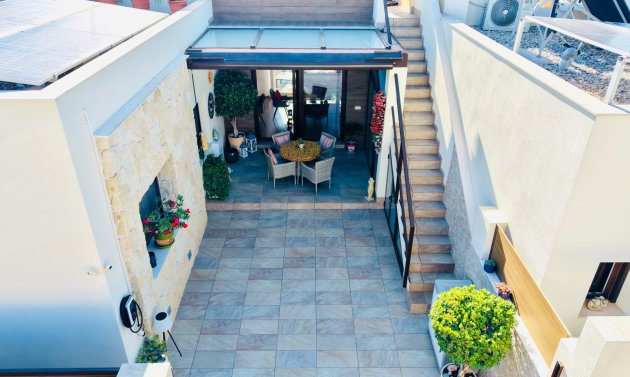 Resale - Semi Detached Villa -
Los Montesinos