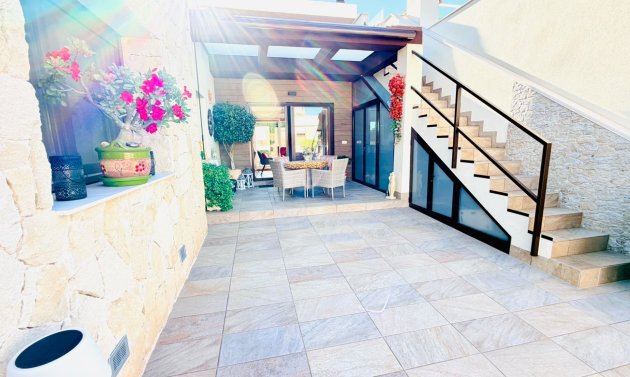 Resale - Semi Detached Villa -
Los Montesinos