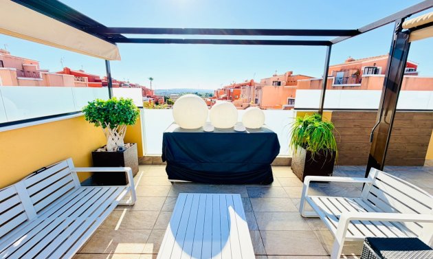 Resale - Semi Detached Villa -
Los Montesinos