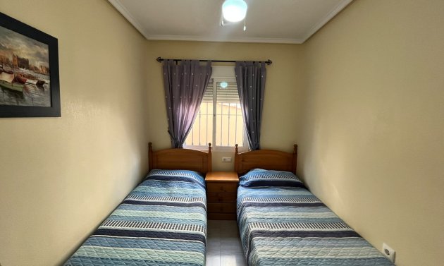 Resale - Quad House -
Villamartín - PAU 8