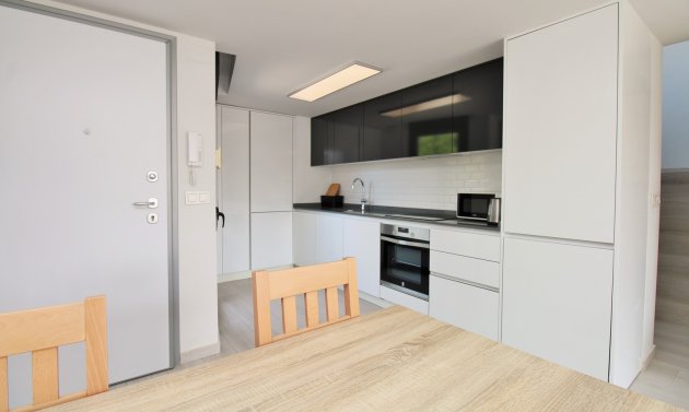 Wiederverkauf - Wohnung -
Villamartín - PAU 8