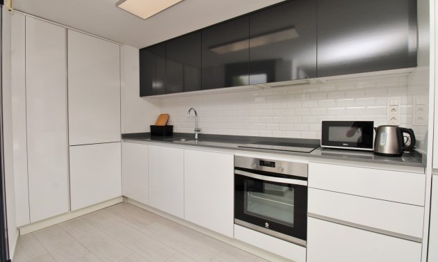 Wiederverkauf - Wohnung -
Villamartín - PAU 8