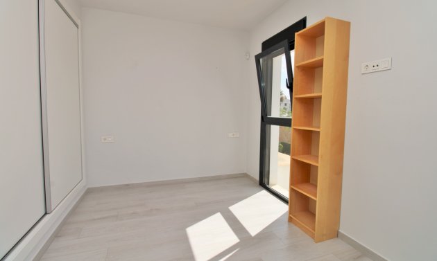 Wiederverkauf - Wohnung -
Villamartín - PAU 8