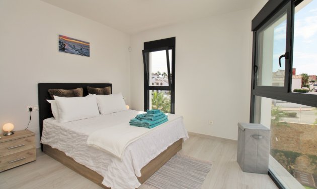 Wiederverkauf - Wohnung -
Villamartín - PAU 8