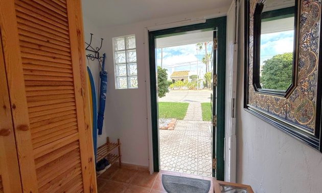 Resale - Townhouse -
Orihuela Costa - Villamartín