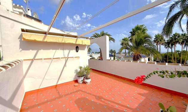 Resale - Townhouse -
Orihuela Costa - Villamartín