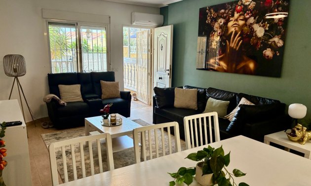 Wiederverkauf - Wohnung -
Villamartín - La Andaluza