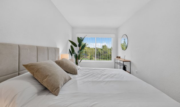 Wiederverkauf - Wohnung -
Villamartín - Costa Blanca