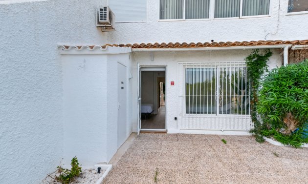 Wiederverkauf - Wohnung -
Villamartín - Costa Blanca