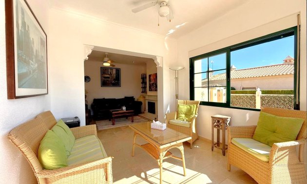Resale - Villa -
Orihuela Costa - Los Dolses