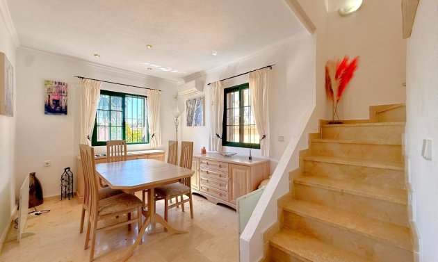Resale - Villa -
Orihuela Costa - Los Dolses