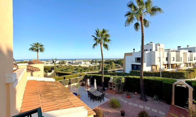 Resale - Villa -
Orihuela Costa - Los Dolses