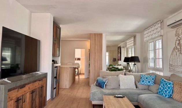 Wiederverkauf - Villa -
Orihuela Costa - Villamartín