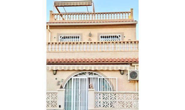 Resale - Townhouse -
Torrevieja - Costa Blanca