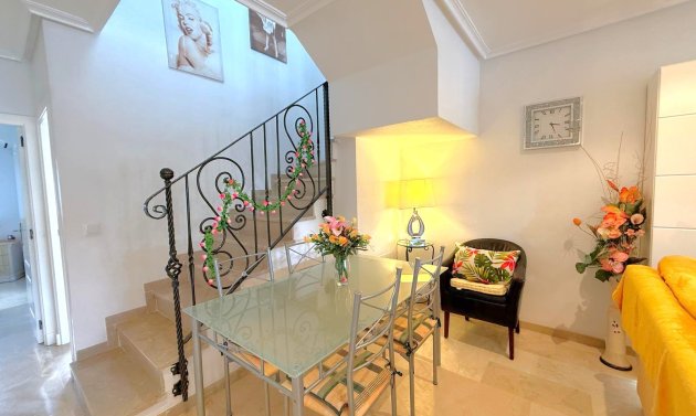 Resale - Townhouse -
Orihuela Costa - Villamartín