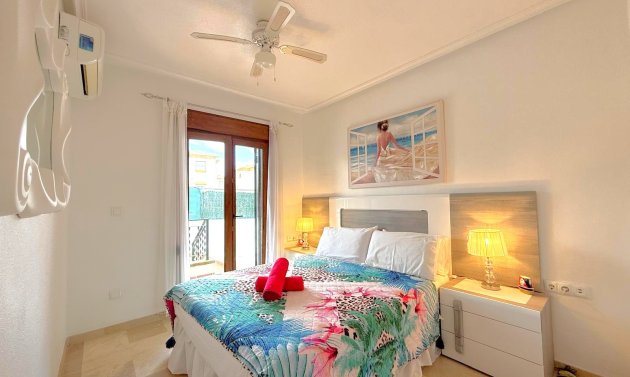 Resale - Townhouse -
Orihuela Costa - Villamartín