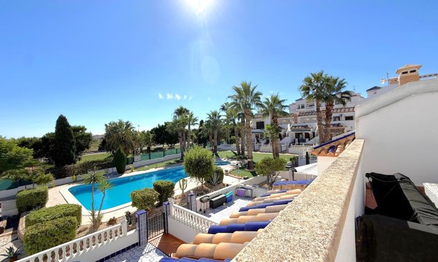 Resale - Townhouse -
Orihuela Costa - Villamartín