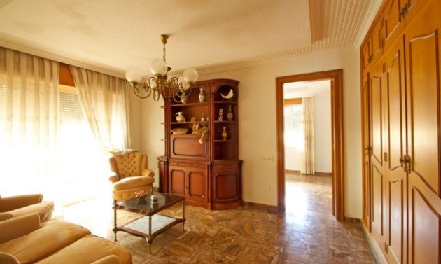 Återförsäljning - Detached Villa -
Orihuela Costa - Cabo roig - La Zenia