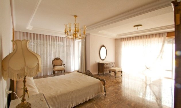 Återförsäljning - Detached Villa -
Orihuela Costa - Cabo roig - La Zenia
