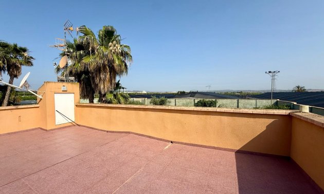 Resale - Villa -
San Miguel de Salinas
