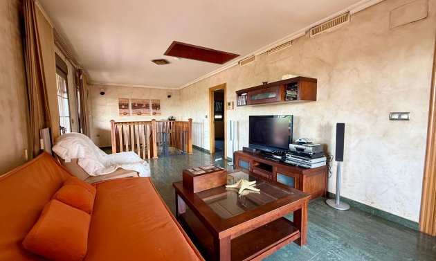 Resale - Villa -
San Miguel de Salinas