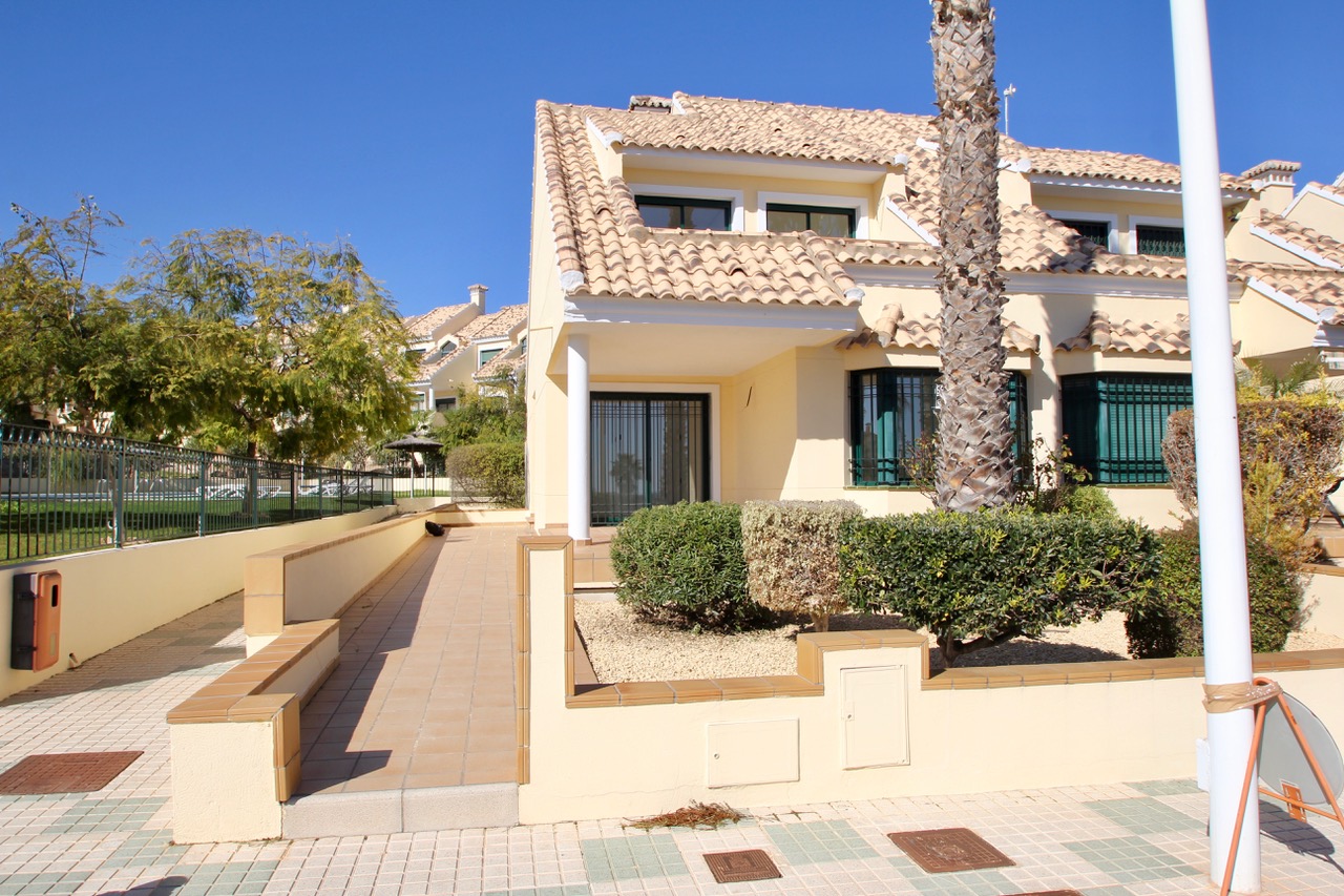 Sought after townhouses on golf on Orihuela Costa